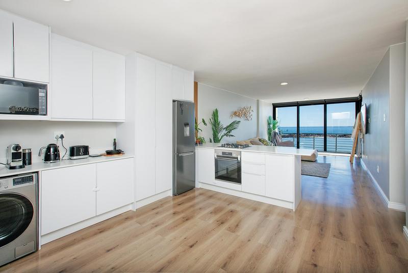 2 Bedroom Property for Sale in Bloubergstrand Western Cape